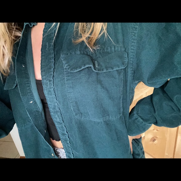 Button up - Picture 2 of 6